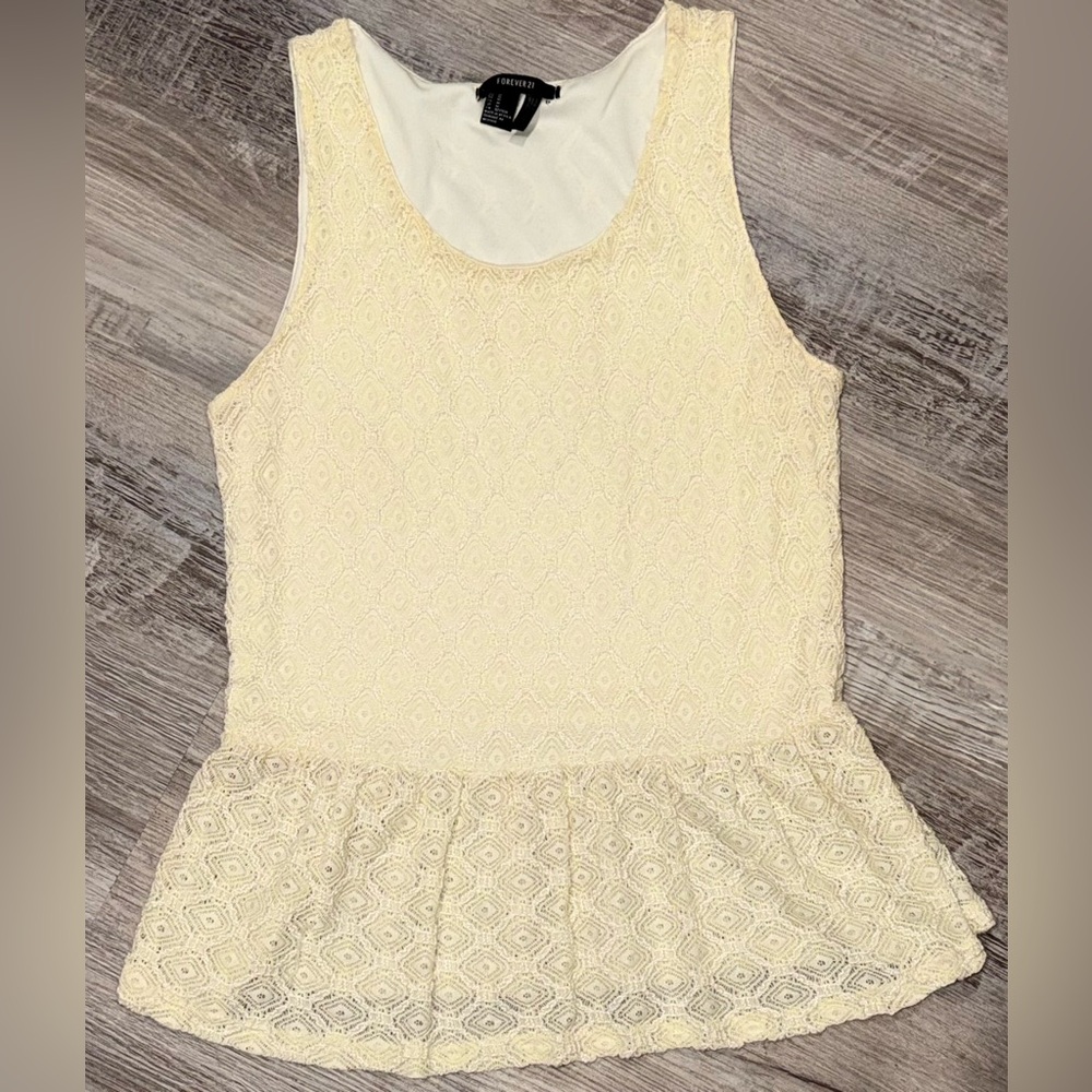 Women's Lace Tank Top Size Medium Brand Forever 21
